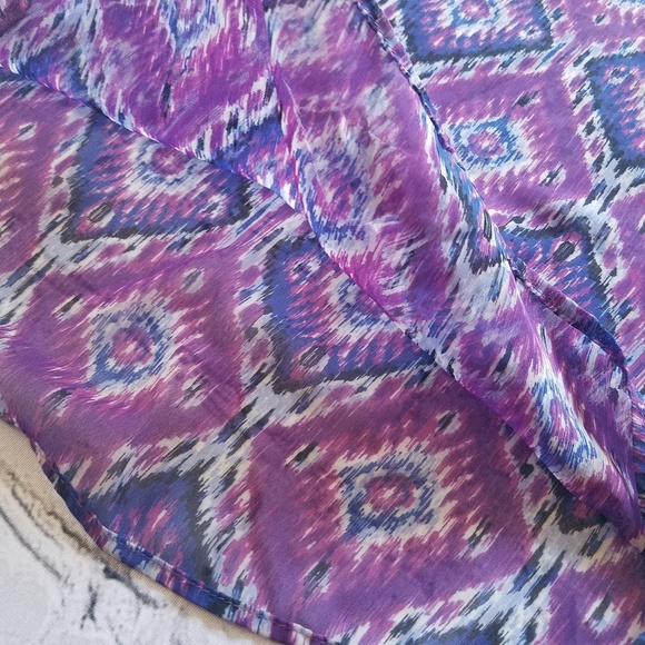 Crimson & Clover Sheer Purple Crop Top Sz Med - Picture 6 of 8